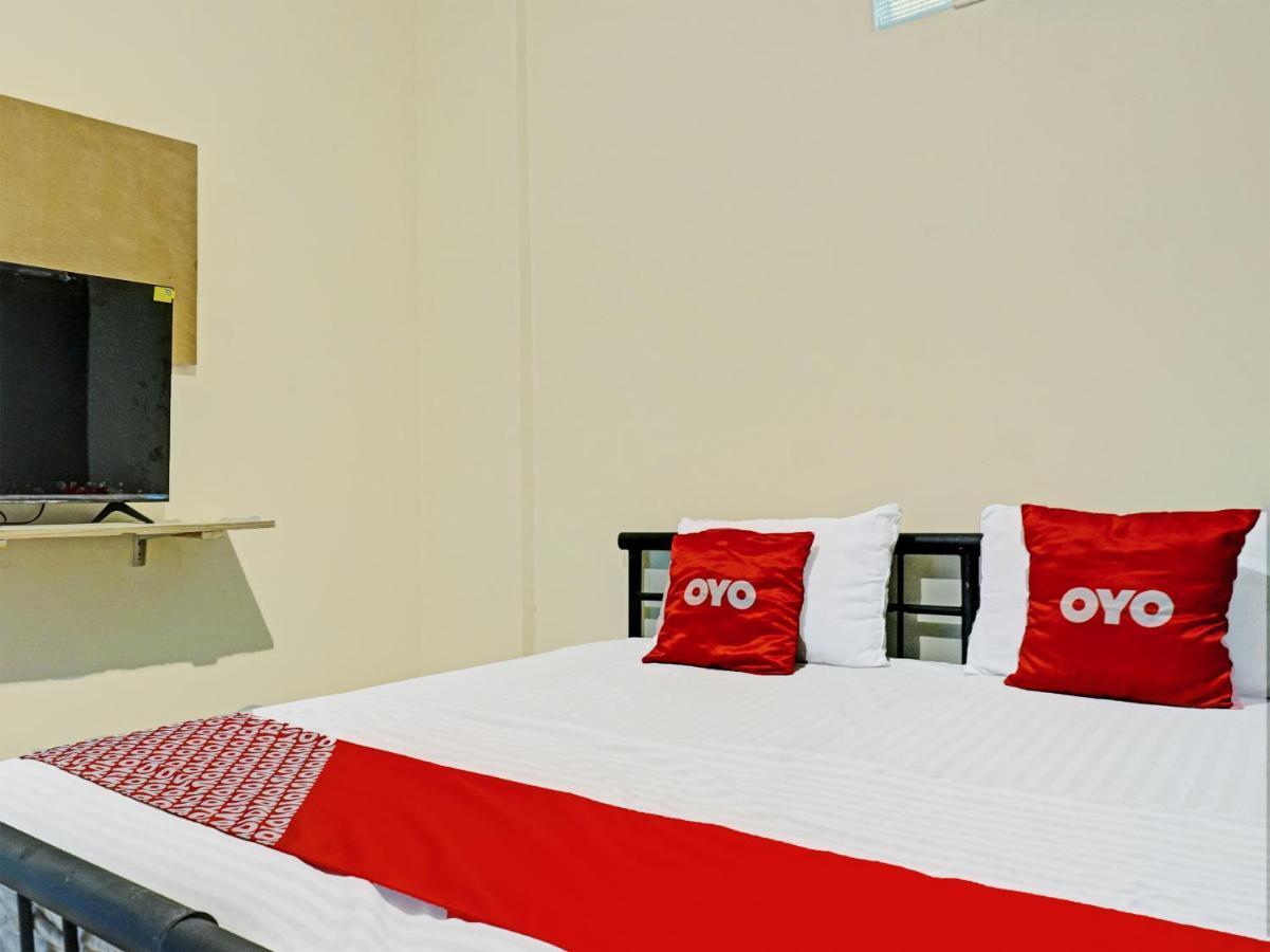 Oyo 91658 Luci'S House Hotell Jakarta Exteriör bild